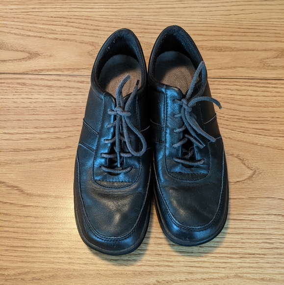 Easy Spirit Shoes - Easy spirit black sneakers